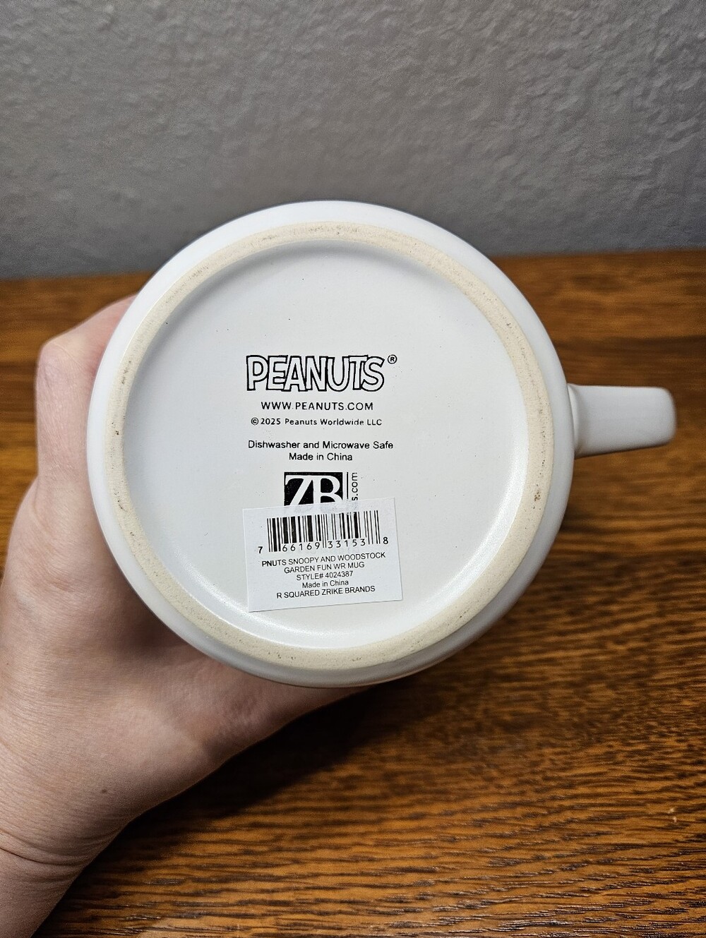 Peanuts Garden Fun Mug - Picture 6 of 7